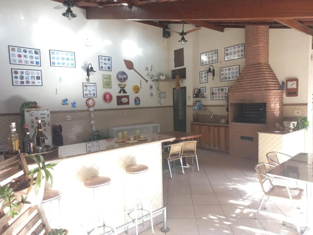 Lote, Itapoã, 1 Quarto, 4 Vagas, 1 Suíte