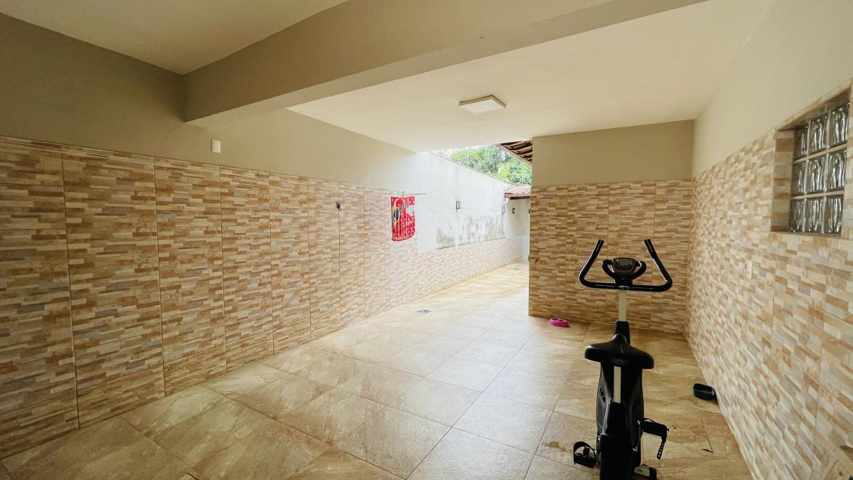 Casa, Itapoã, 5 Quartos, 4 Vagas, 3 Suítes