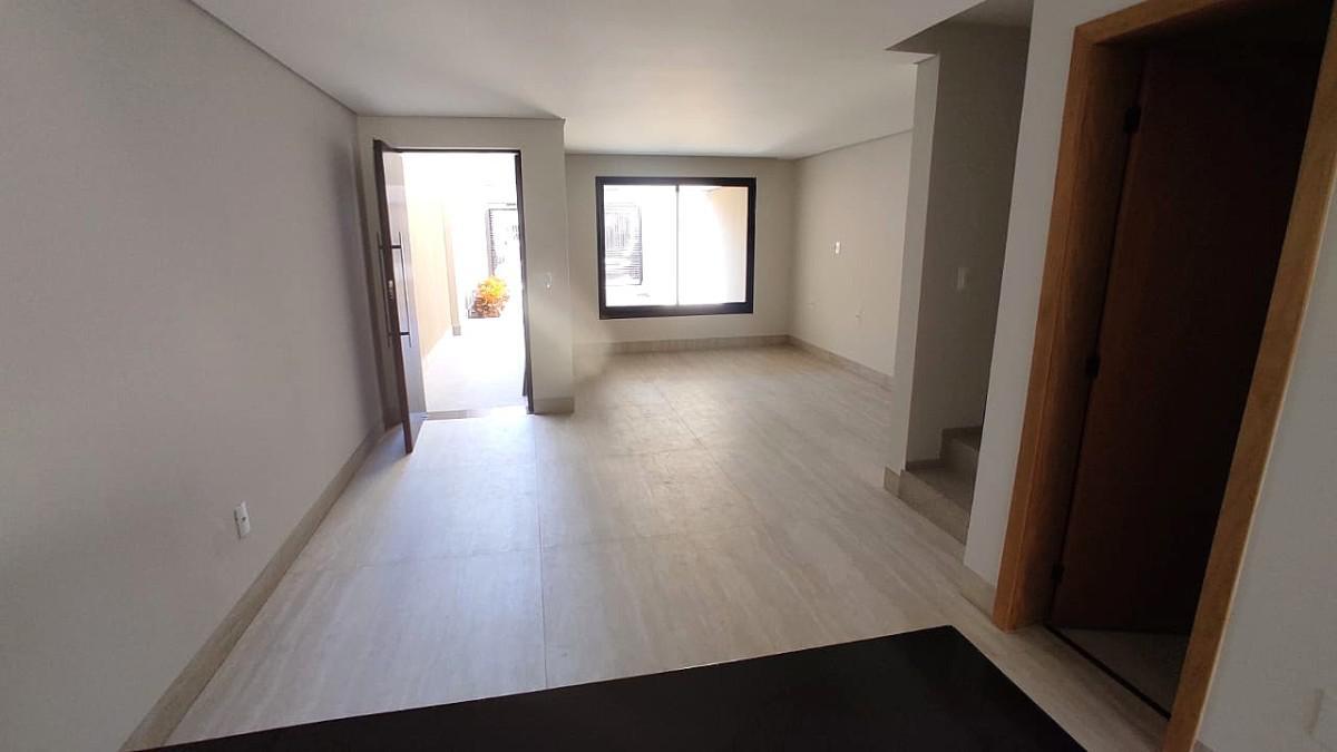 Casa, Jaraguá, 4 Quartos, 3 Vagas, 1 Suíte