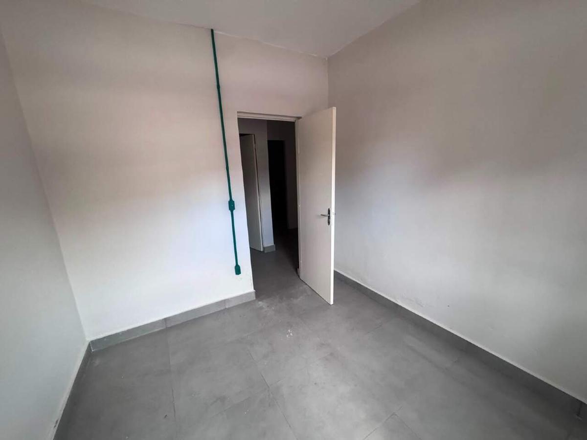 Casa, Cinquentenário, 0 Quarto, 0 Vaga