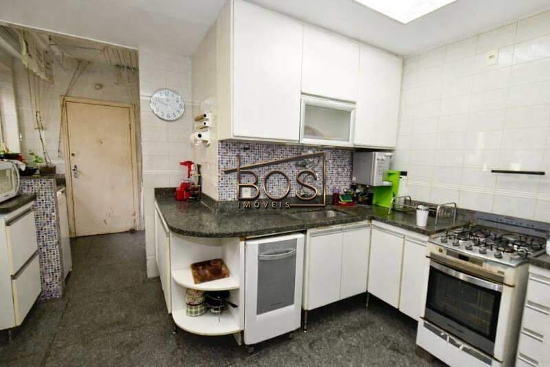Apartamento, Funcionários, 4 Quartos, 3 Vagas, 1 Suíte