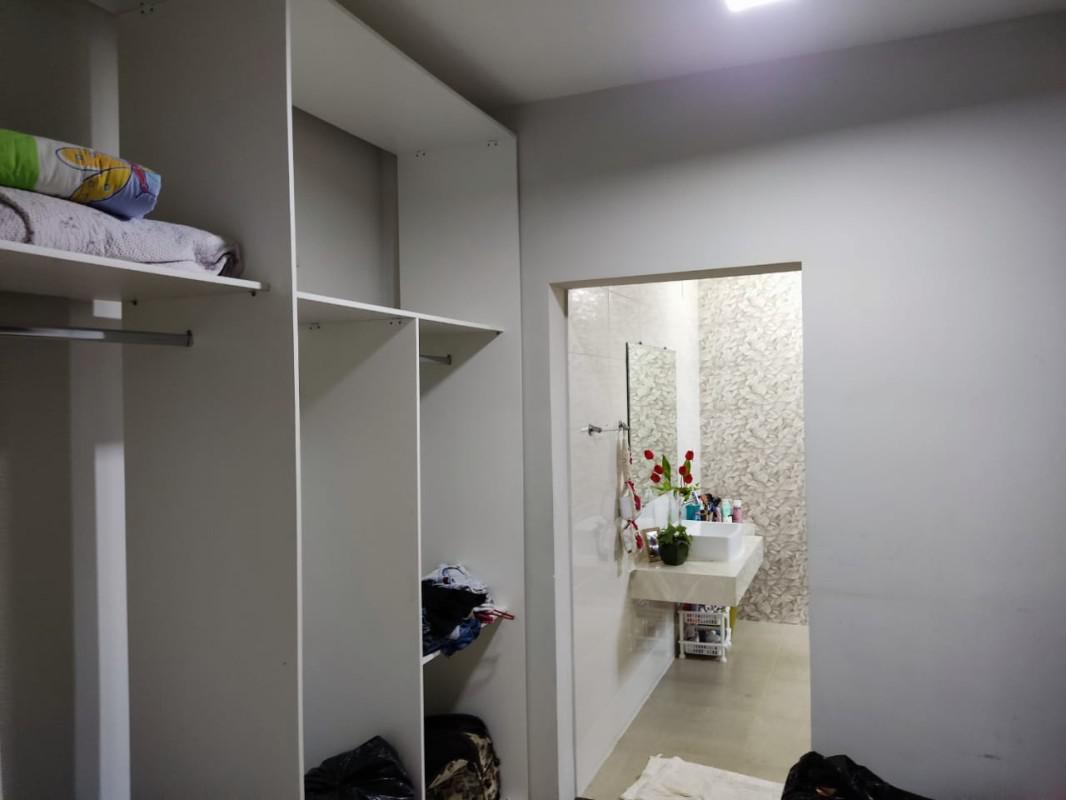 Casa, Cabral, 5 Quartos, 9 Vagas, 3 Suítes