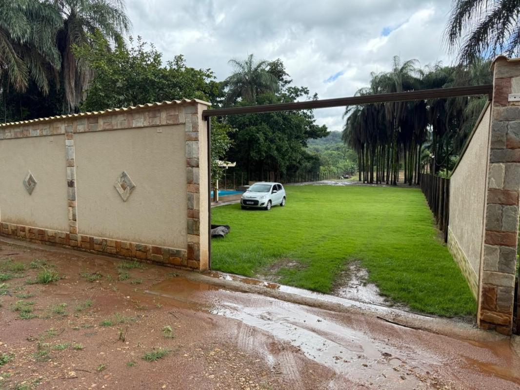 Fazenda, Vianópolis, 2 Quartos, 10 Vagas