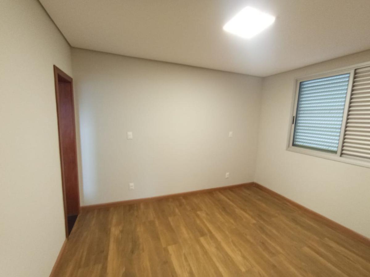 Apartamento, Santa Cruz, 4 Quartos, 2 Vagas, 2 Suítes