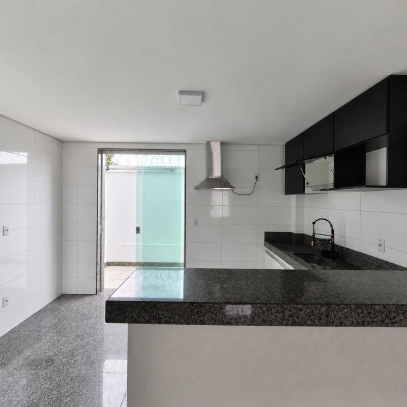 Casa, Santa Terezinha, 2 Quartos, 2 Vagas, 1 Suíte