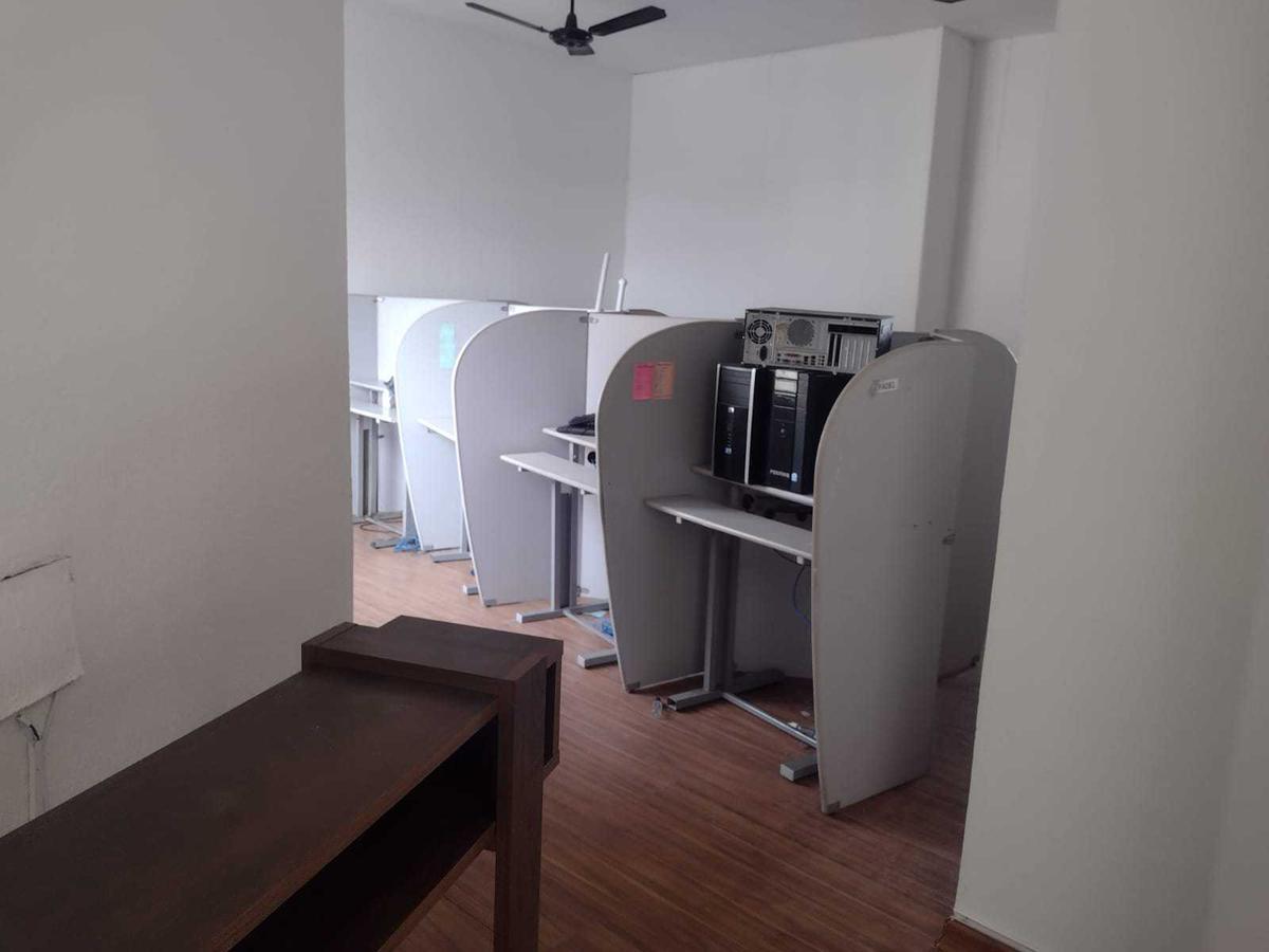 Sala, Centro, 0 Quarto, 0 Vaga