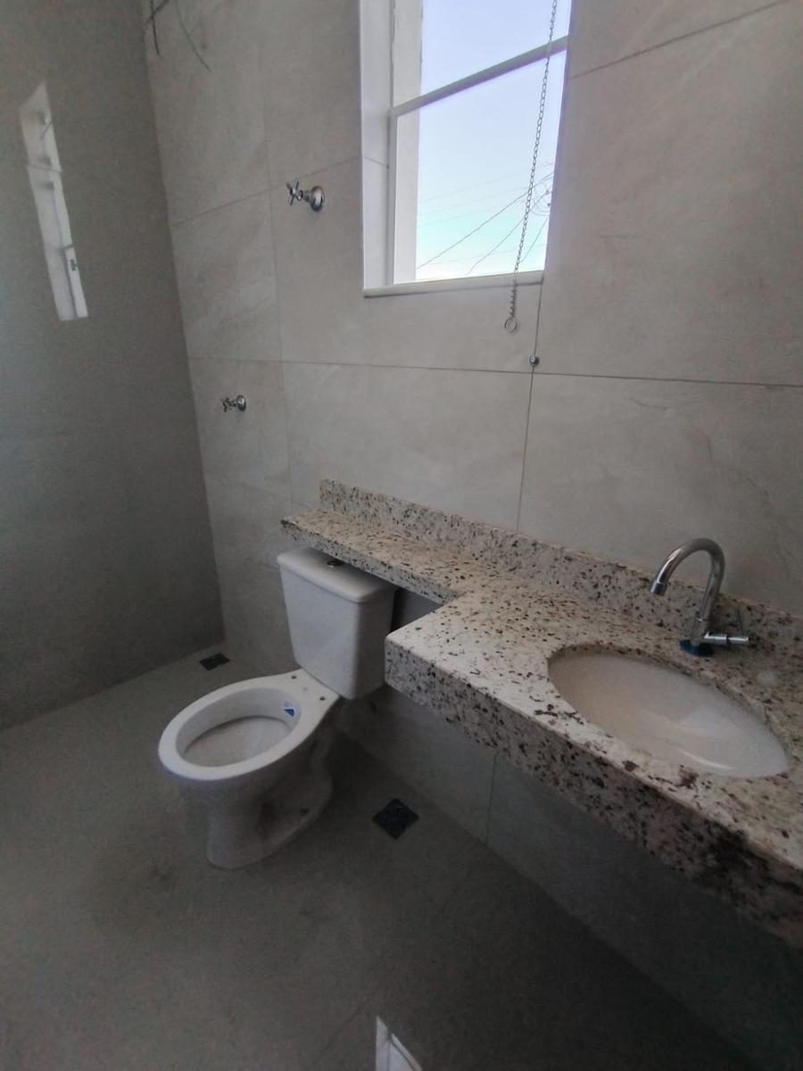 Casa, Rio Branco, 2 Quartos, 1 Vaga, 2 Suítes