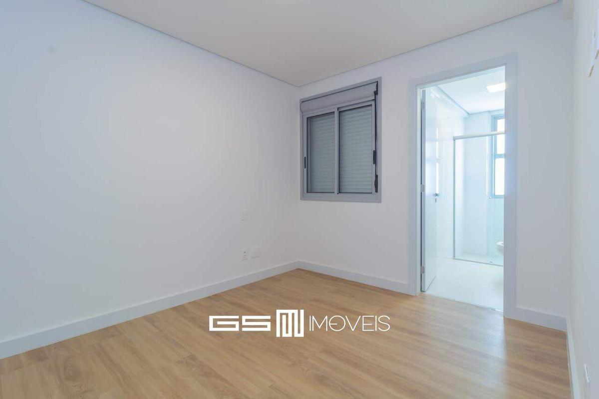 Apartamento, Sagrada Família, 3 Quartos, 2 Vagas, 1 Suíte