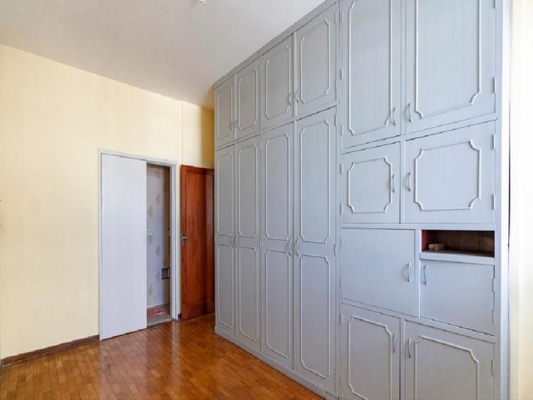 Apartamento, Funcionários, 2 Quartos, 1 Vaga, 1 Suíte