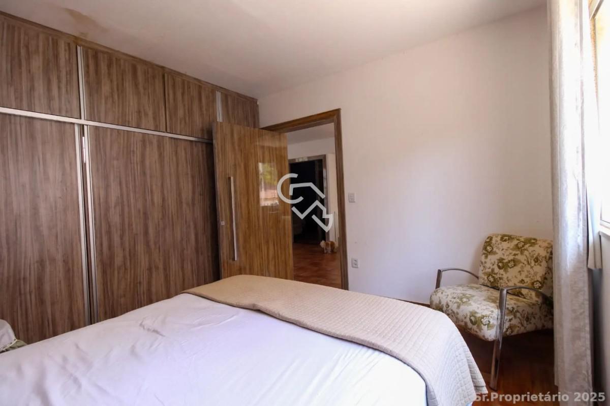 Casa, Horto, 6 Quartos, 2 Vagas, 5 Suítes