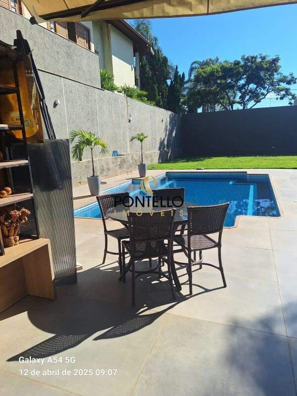 Casa, Mangabeiras, 4 Quartos, 4 Vagas, 2 Suítes