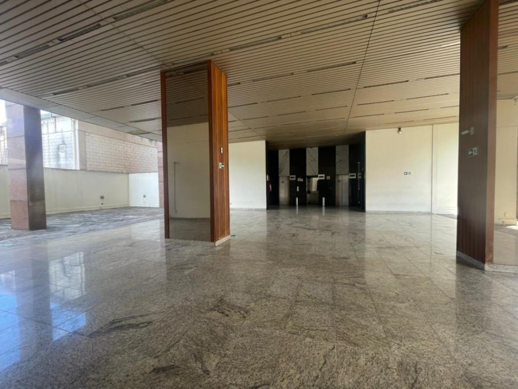 Prédio, Coração de Jesus, 0 Quarto, 80 Vagas