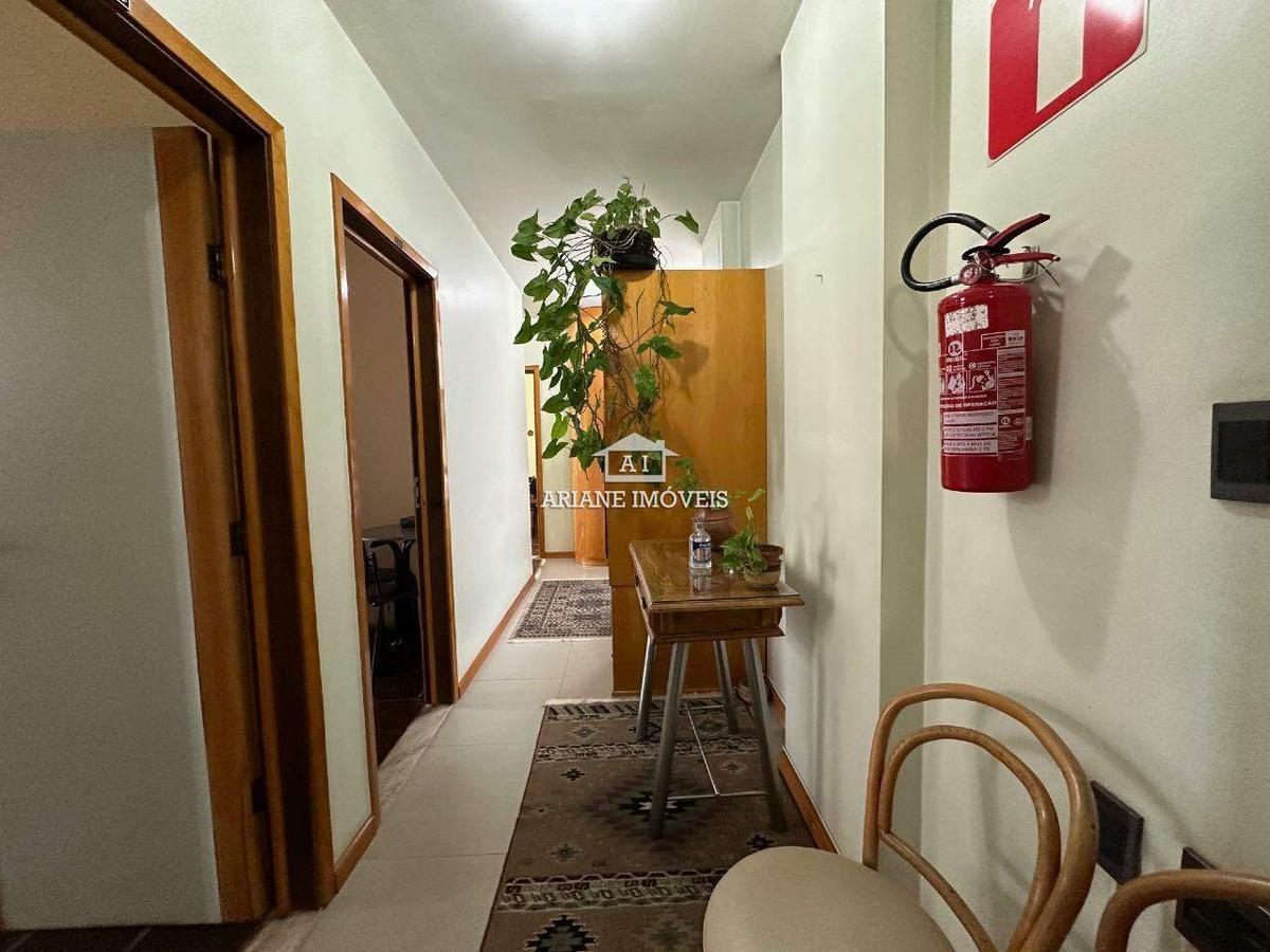 Sala, Savassi, 0 Quarto, 2 Vagas
