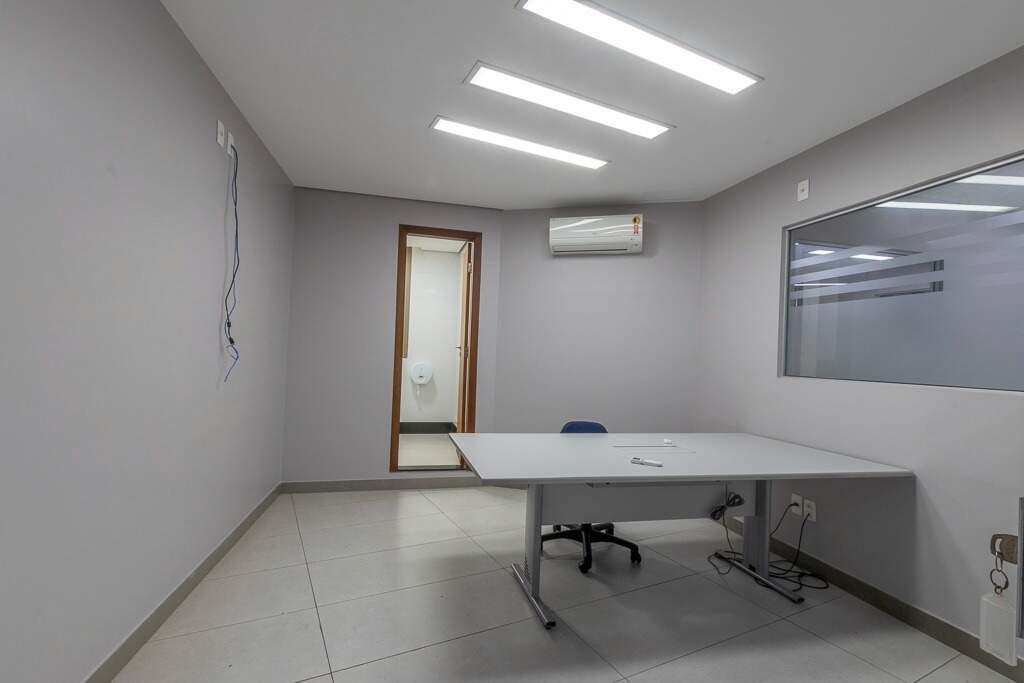 Sala, Vila da Serra, 0 Quarto, 9 Vagas
