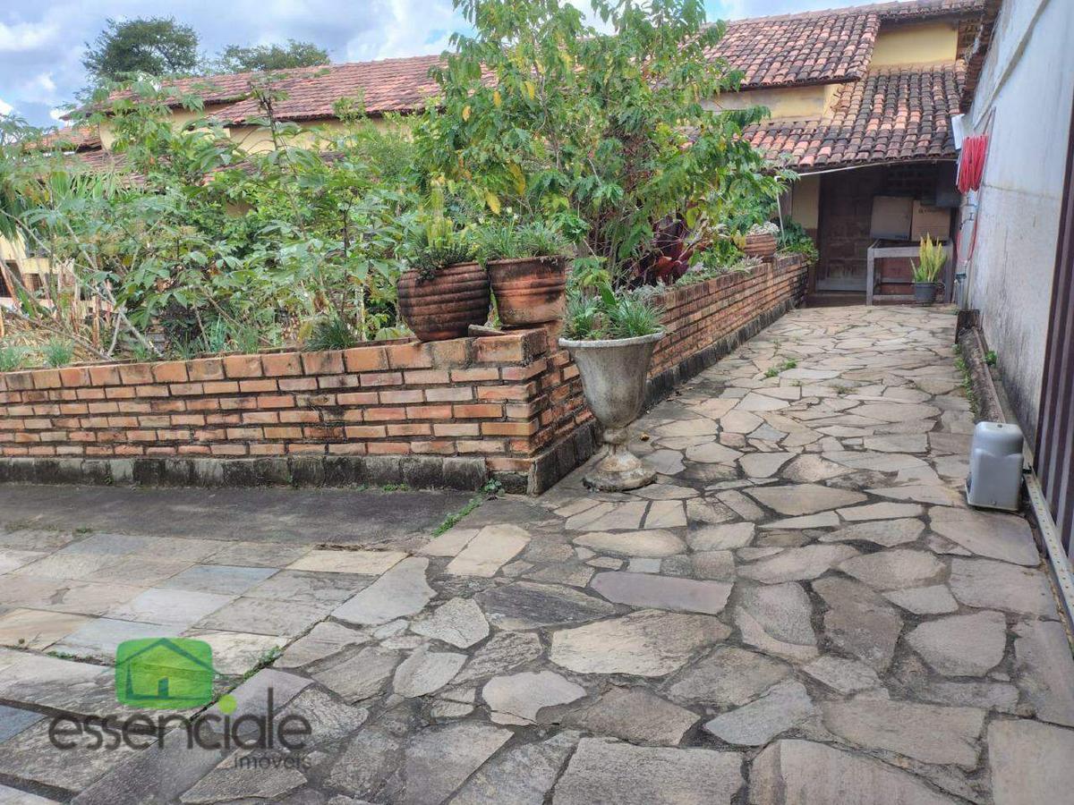 Fazenda, Vale das Acácias, 3 Quartos, 4 Vagas, 1 Suíte