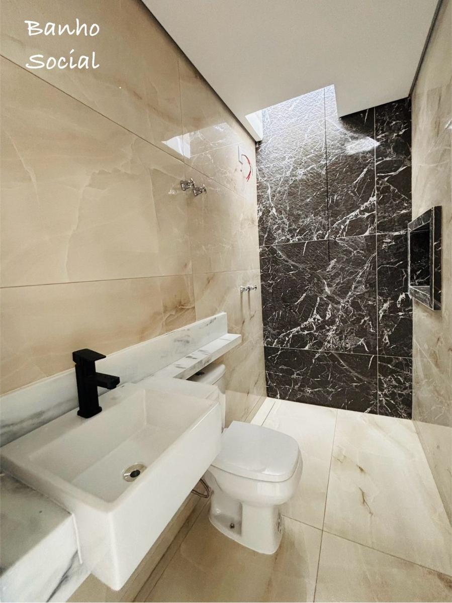 Casa, Cabral, 3 Quartos, 3 Vagas, 1 Suíte