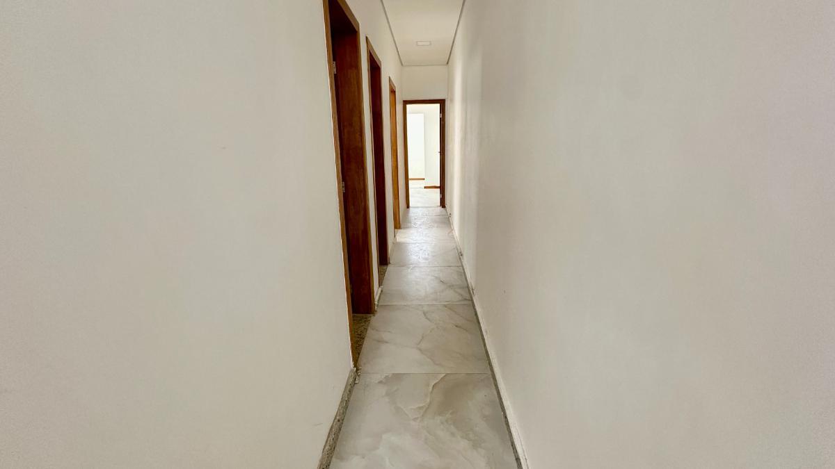 Casa, Conjunto Minascaixa, 3 Quartos, 2 Vagas, 1 Suíte