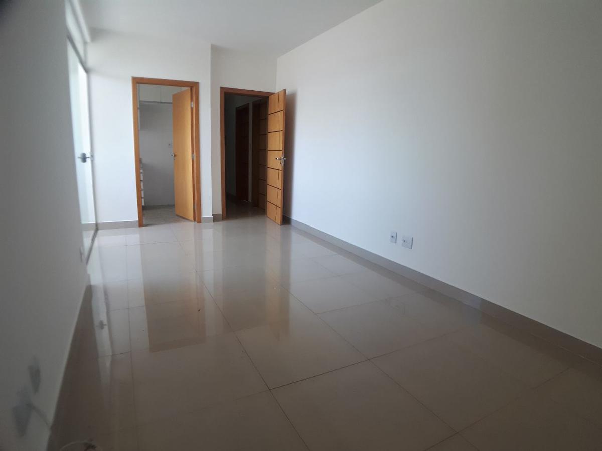 Apartamento, Floresta, 3 Quartos, 2 Vagas, 1 Suíte