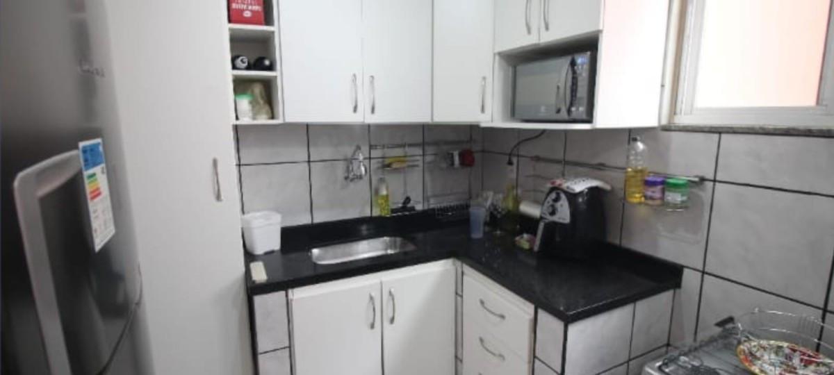 Apartamento, Teixeira Dias (barreiro), 2 Quartos, 2 Vagas