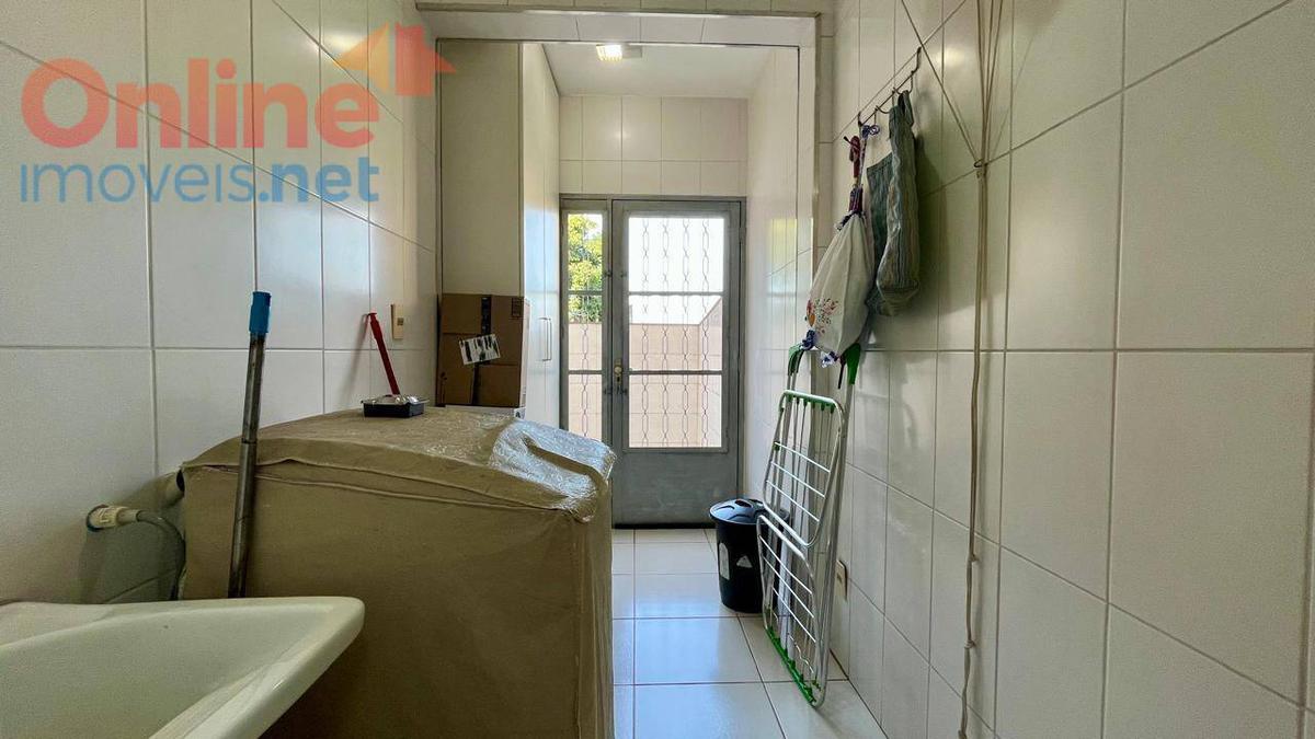 Apartamento, Sagrada Família, 3 Quartos, 0 Vaga, 1 Suíte