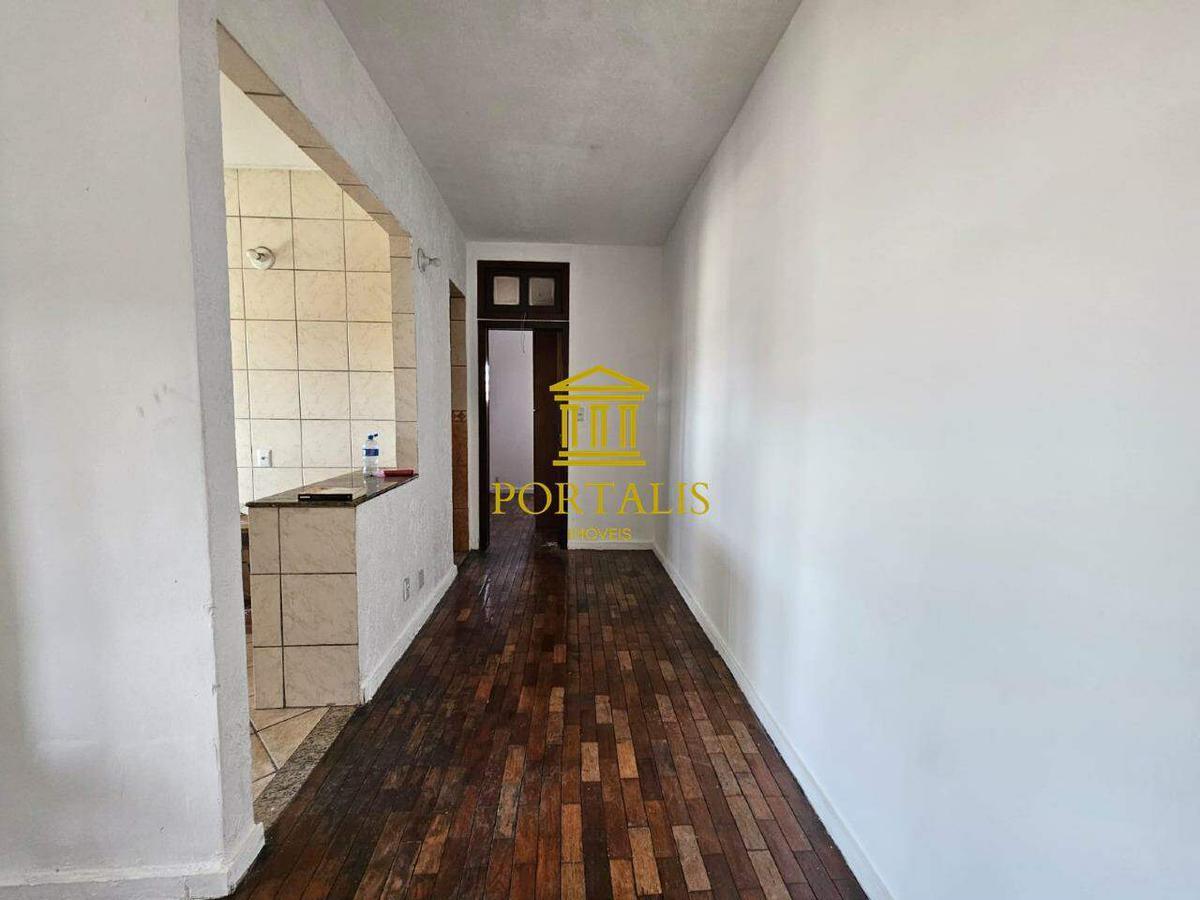 Apartamento, Floresta, 2 Quartos, 0 Vaga