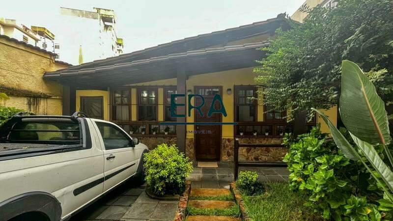 Casa, Santo Antônio, 8 Quartos, 3 Vagas, 2 Suítes