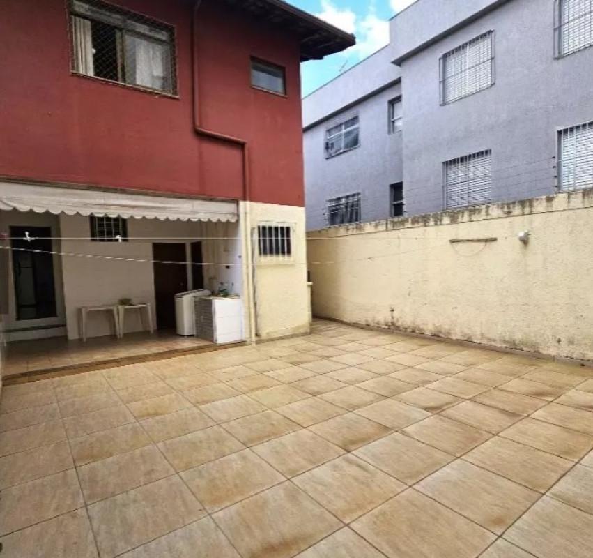 Casa, Castelo, 4 Quartos, 3 Vagas, 2 Suítes