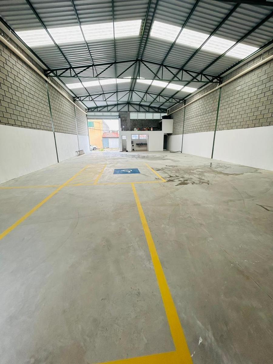 Galpão, São Sebastião, 0 Quarto, 4 Vagas