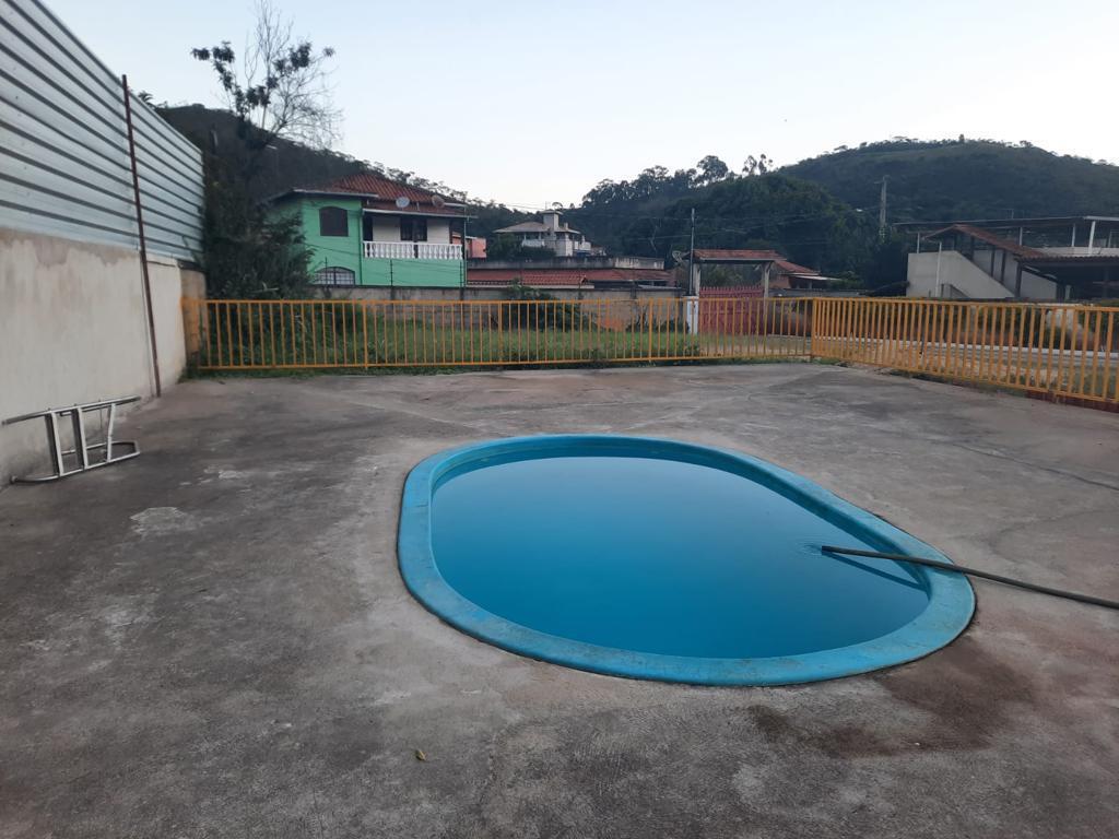 Casa, Pompeu, 1 Quarto, 20 Vagas
