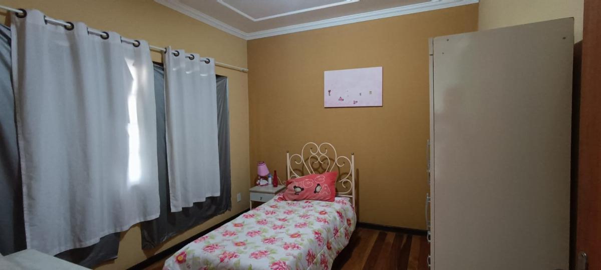 Casa, Milanez, 6 Quartos, 6 Vagas, 1 Suíte