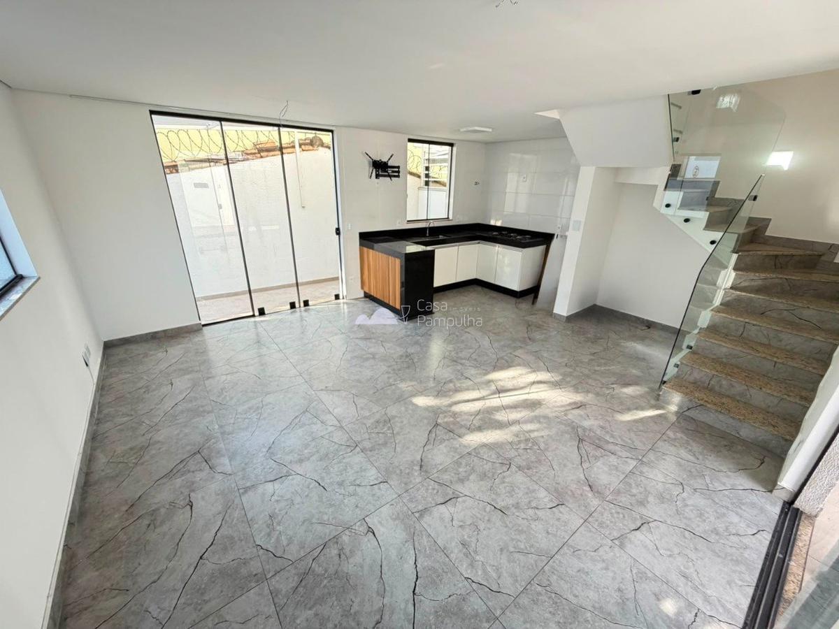 Casa, Candelária, 3 Quartos, 2 Vagas, 1 Suíte
