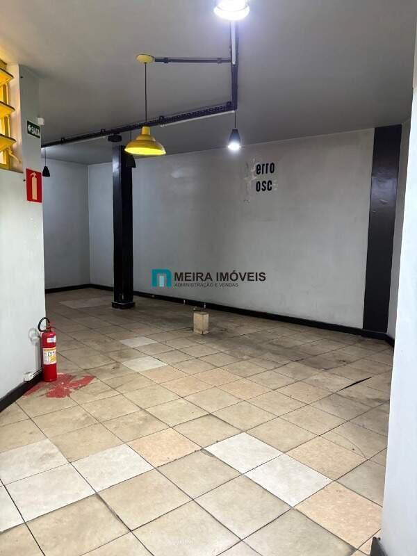 Andar, Centro, 0 Quarto, 0 Vaga