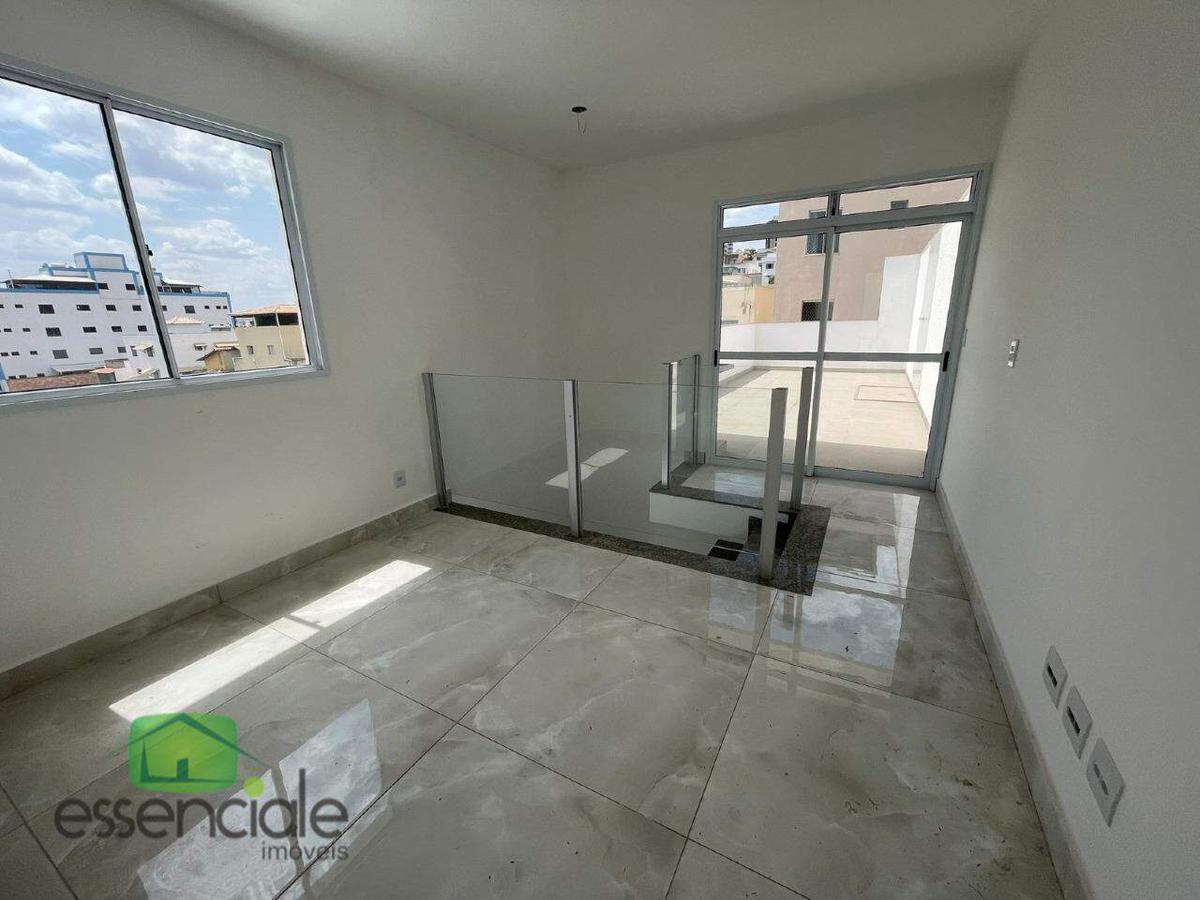 Cobertura, Europa, 2 Quartos, 2 Vagas, 1 Suíte