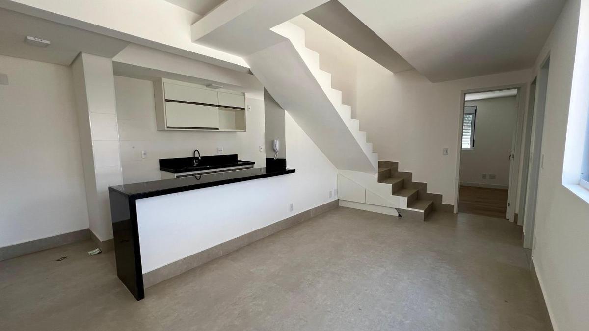 Cobertura, Santa Efigênia, 2 Quartos, 2 Vagas, 1 Suíte