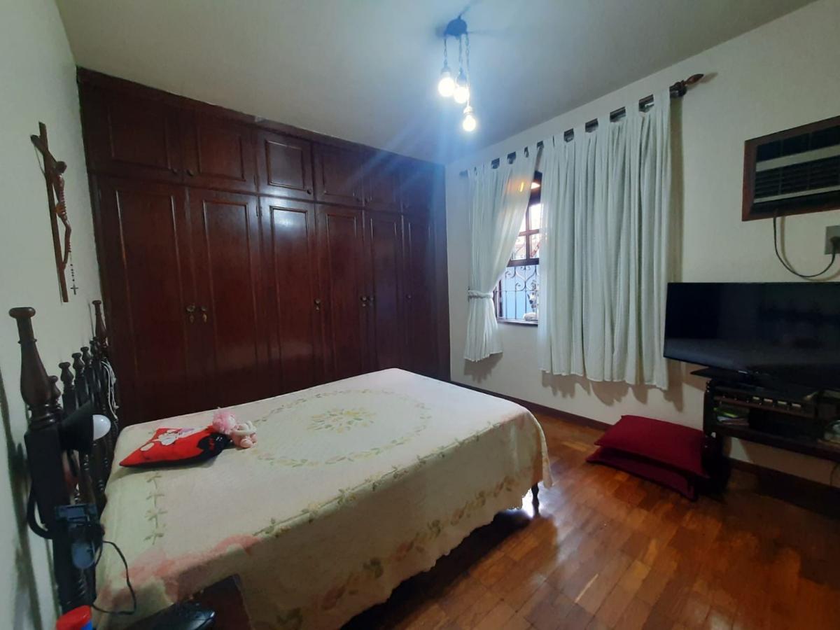 Casa, Jardim América, 4 Quartos, 4 Vagas, 2 Suítes