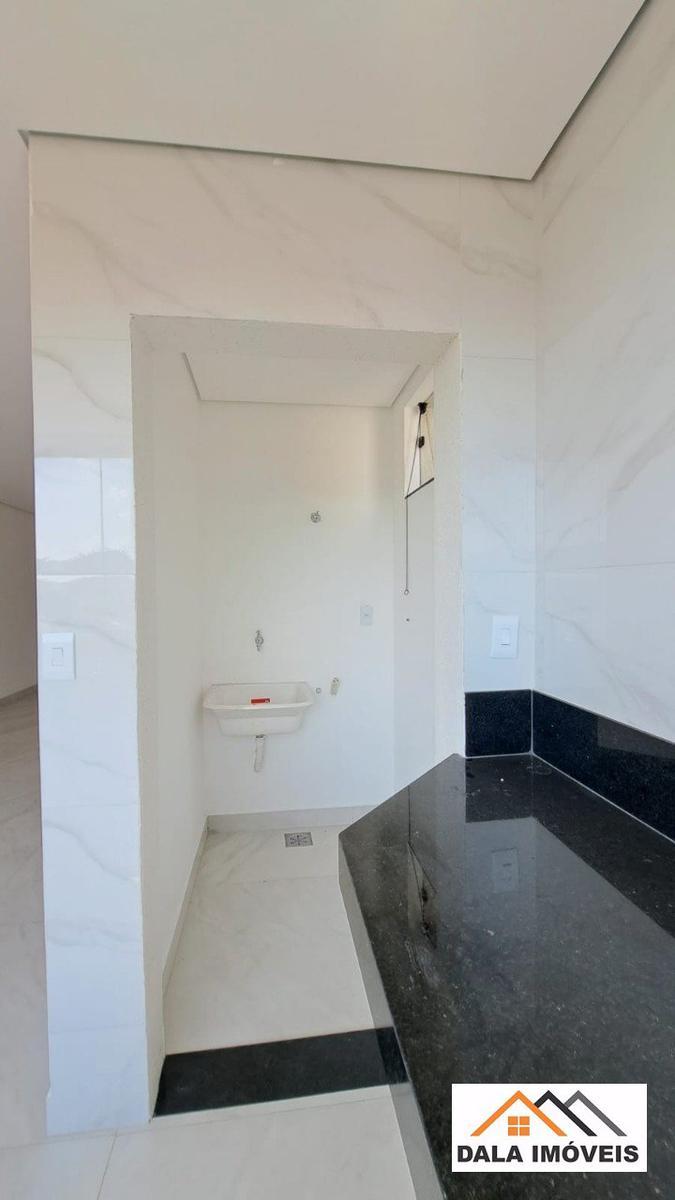 Casa, Santa Branca, 3 Quartos, 2 Vagas, 1 Suíte