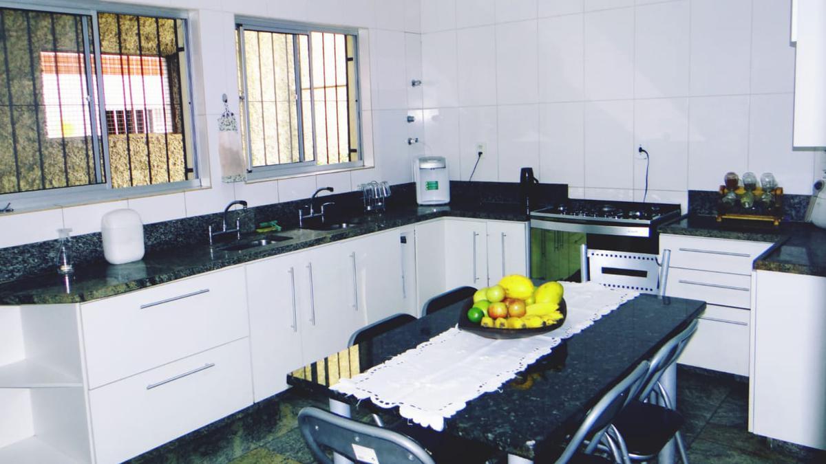 Casa, Jardim Paquetá, 4 Quartos, 6 Vagas, 1 Suíte