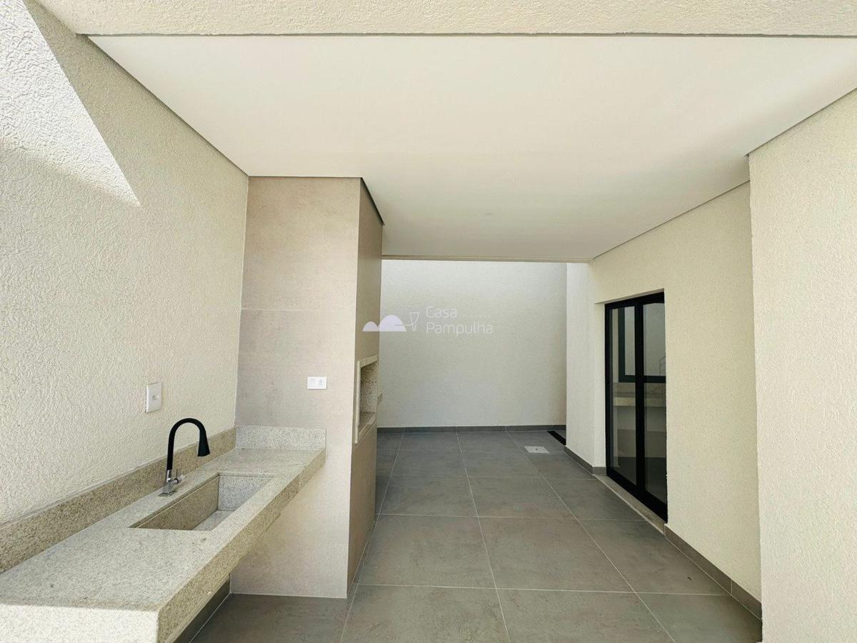 Casa, Planalto, 3 Quartos, 4 Vagas, 3 Suítes