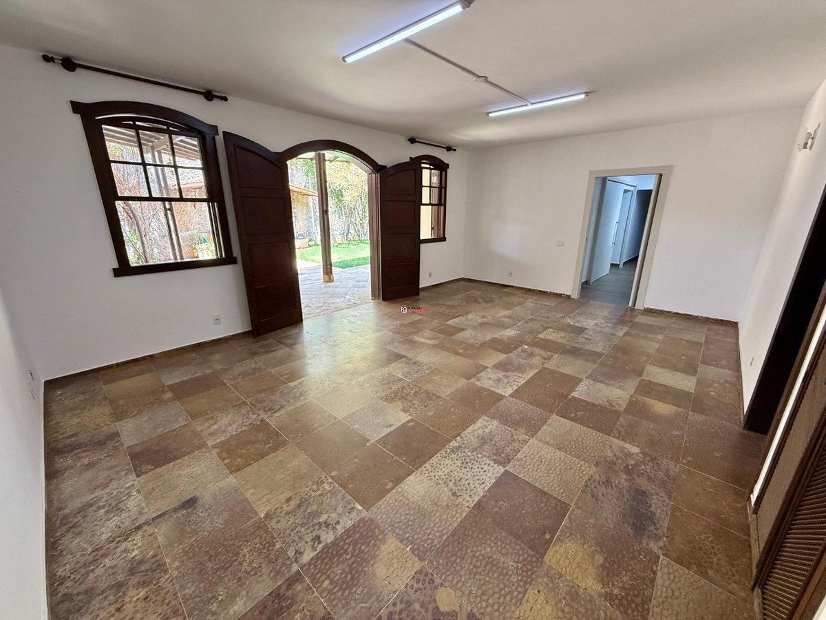 Casa, São Luiz (pampulha), 5 Quartos, 8 Vagas, 2 Suítes