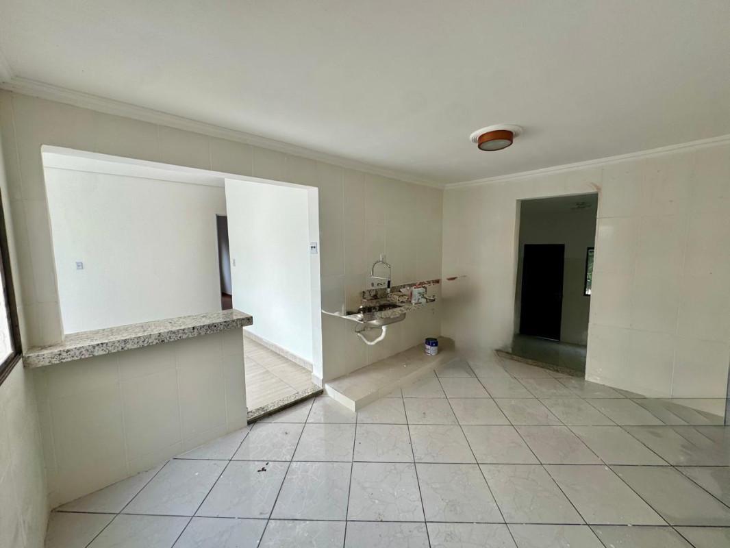 Casa, Santa Mônica, 4 Quartos, 2 Vagas, 1 Suíte