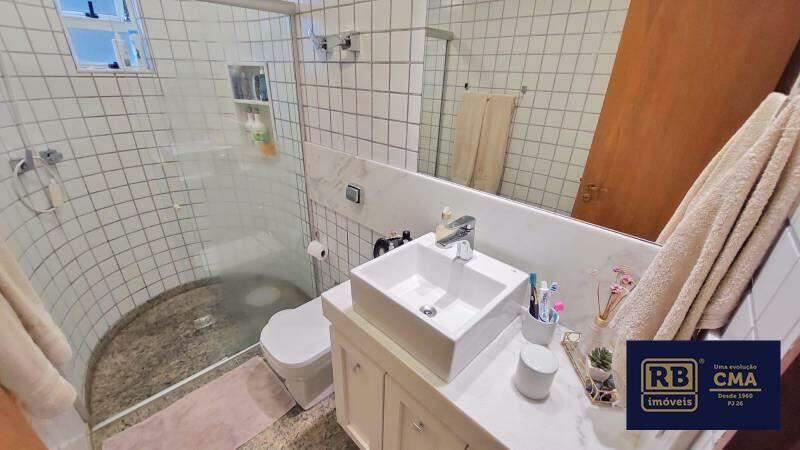 Casa, Comiteco, 5 Quartos, 3 Vagas, 4 Suítes