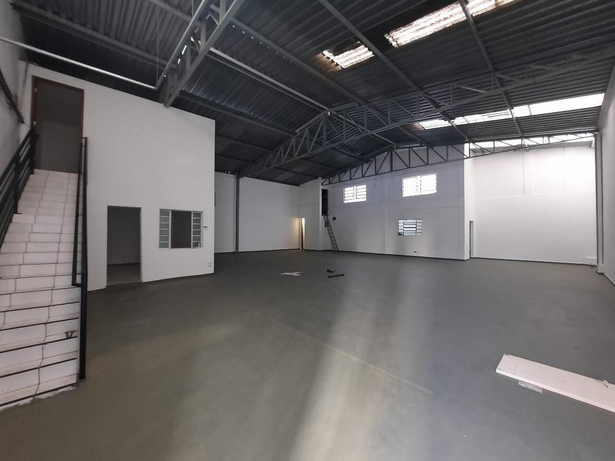 Galpão, Padre Eustáquio