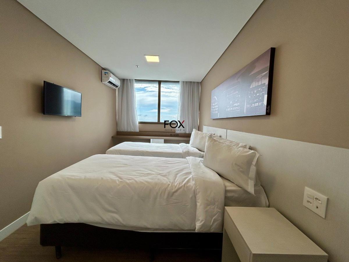 Apartamento, Estoril, 2 Quartos, 0 Vaga, 2 Suítes