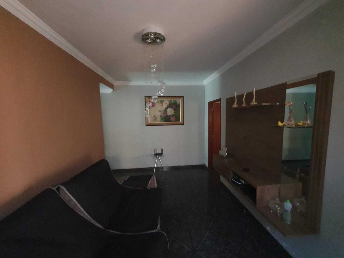 Casa, Arvoredo, 4 Quartos, 2 Vagas, 1 Suíte