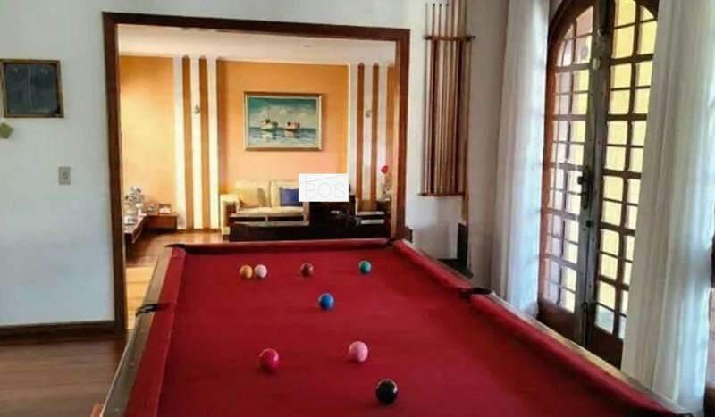 Casa, Luxemburgo, 5 Quartos, 4 Vagas, 2 Suítes