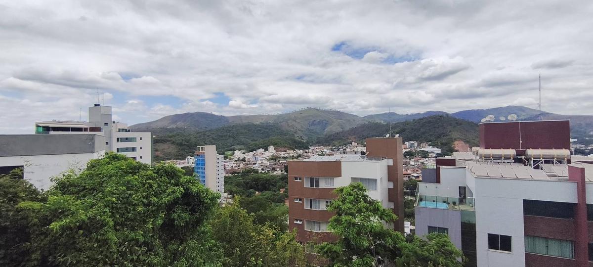 Casa, Alto Serenata, 3 Quartos, 2 Vagas, 1 Suíte