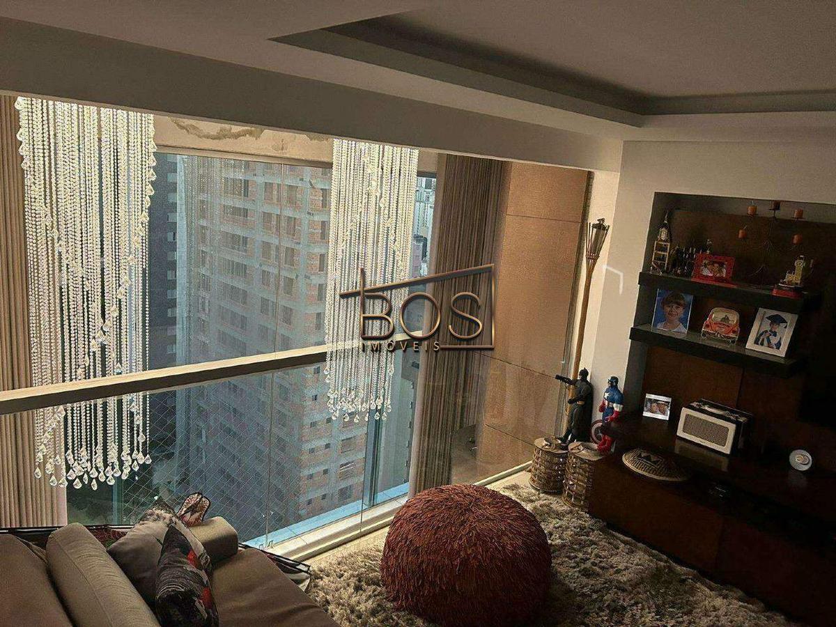 Cobertura, Funcionários, 4 Quartos, 4 Vagas, 3 Suítes