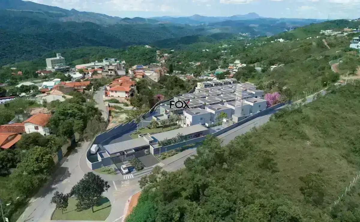Casa, Pau Pombo, 2 Quartos, 2 Vagas, 1 Suíte