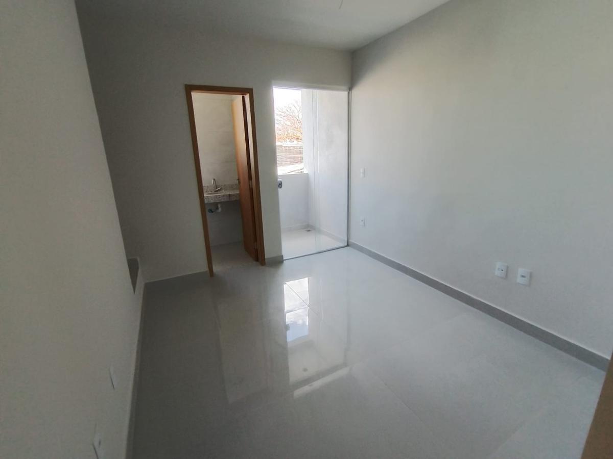 Casa, Rio Branco, 2 Quartos, 1 Vaga, 2 Suítes