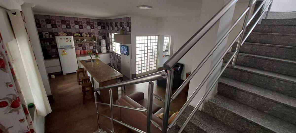Casa, Jardim Riacho das Pedras, 3 Quartos, 10 Vagas, 1 Suíte